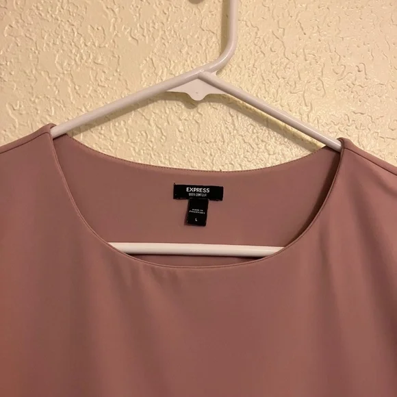 Express Body Contour Women's Top Pink Short Sleeve - Size L - Picture 3 of 7